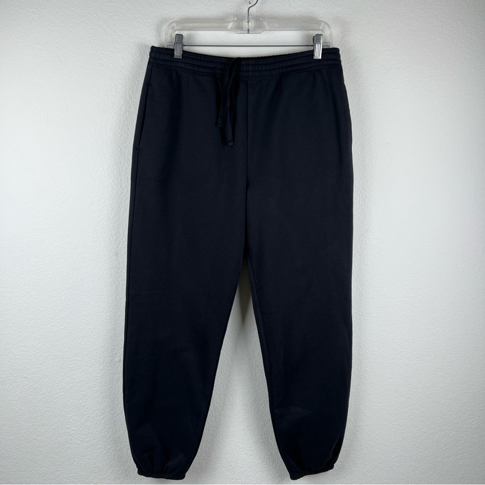 NWT Beyond Yoga LuxeFleece Mid Rise Jogger Sweatpants Black Medium - Picture 8 of 16